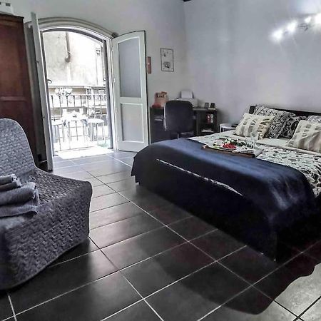 Intero Appartamento Su Via Tortona-Darsena-Navigli มิลาน ภายนอก รูปภาพ