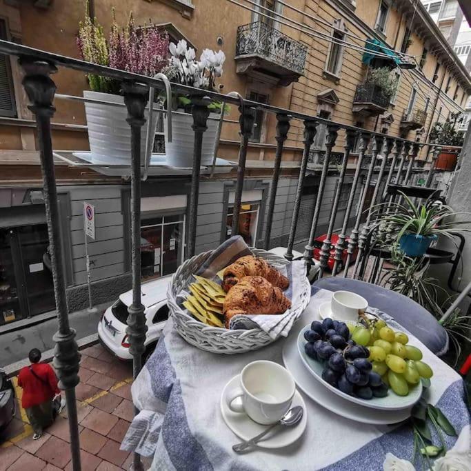 Intero Appartamento Su Via Tortona-Darsena-Navigli มิลาน ภายนอก รูปภาพ